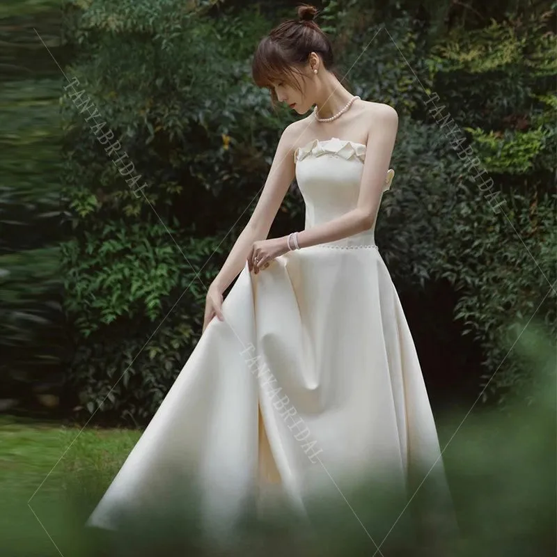 Простое атласное свадебное платье без бретелек рукавов для женщин элегантное