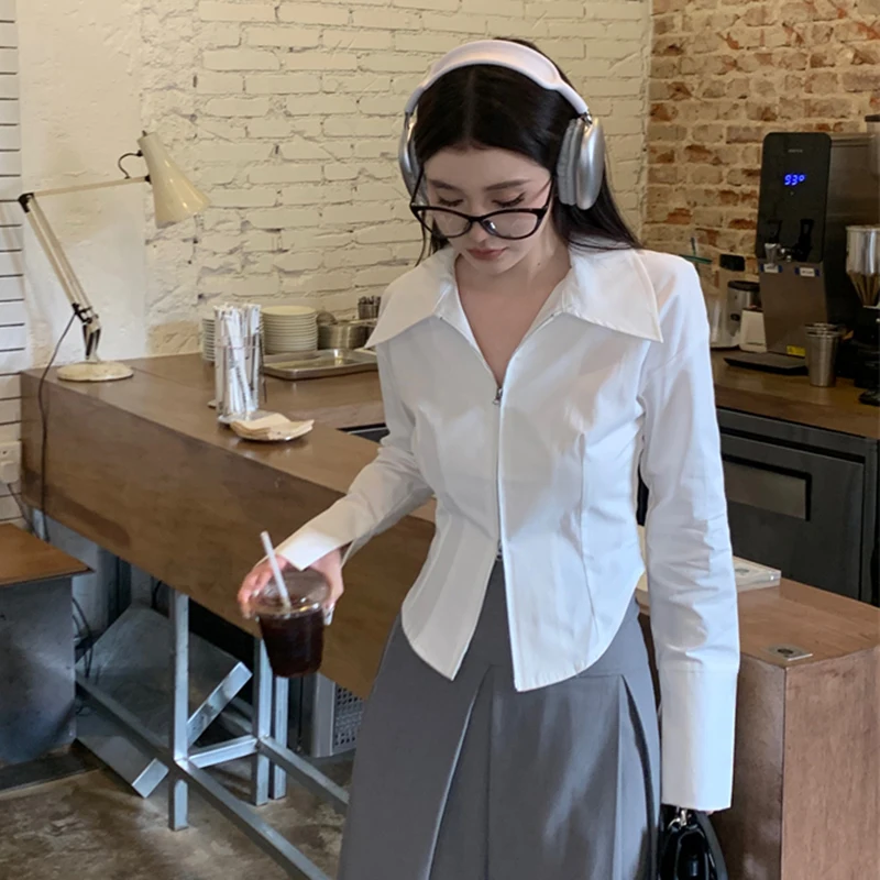 Женская блузка на молнии с длинным рукавом