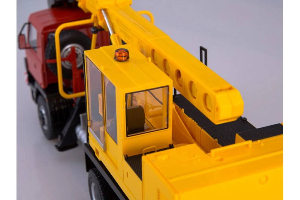 TATRA 815 UDS-114A EXCAVATOR 1983-2020 YELLOW/RED| ЭКСКАВАТОР-ПЛАНИРОВЩИК (НА ШАССИ TATRA-8 |