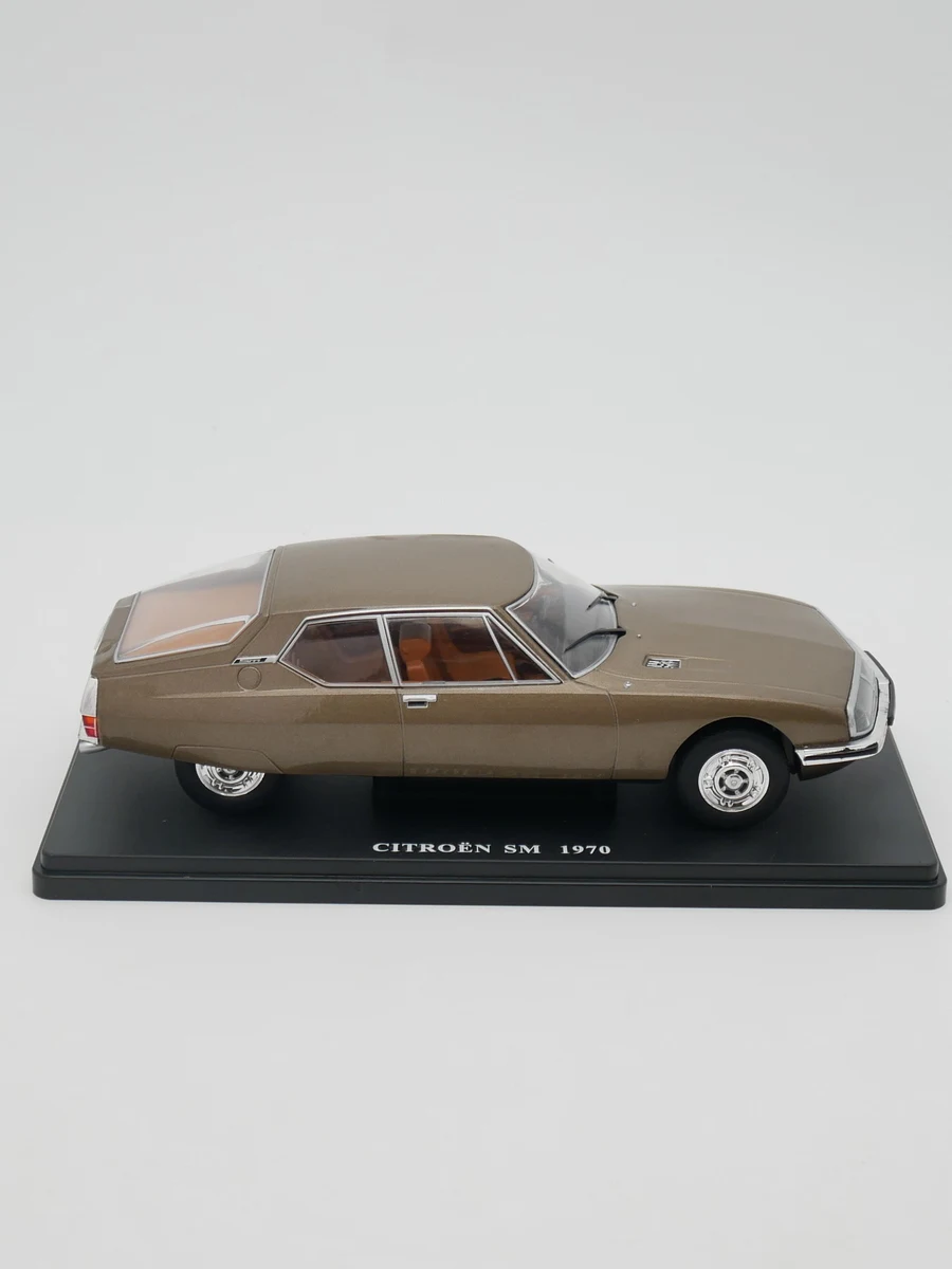 Фото Модель автомобиля из металла под давлением IXO 1: 9 Hachette Citroen SM 1970 №3