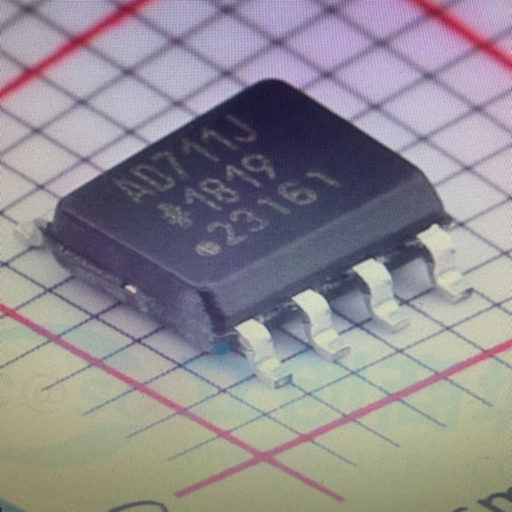 (5 шт.) 100% новый AD711JRZ SOP8