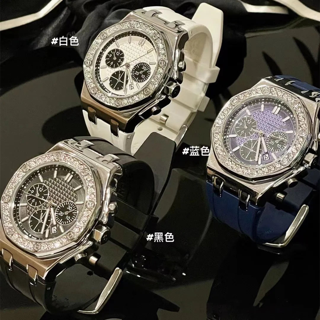 

Oak silicone strap neutral three-eye diamond-encrusted multifunctional calendar dial Shi Ying movement couple watch