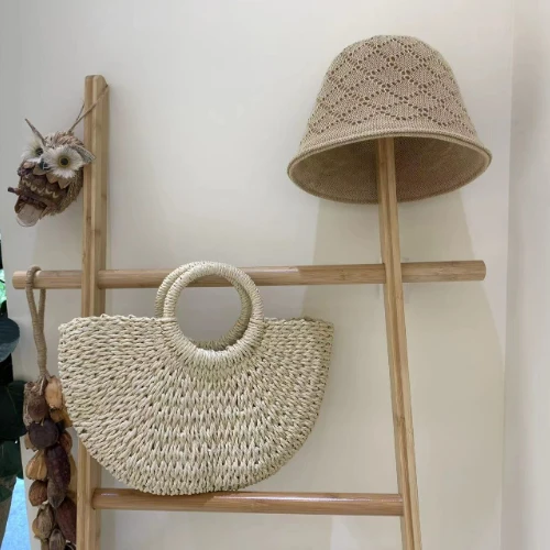 

2023 New Summer Handmade Bags for Women Beach Weaving Ladies Straw Bag Wrapped Beach Bag Moon shaped Top Handle Handbags Totes