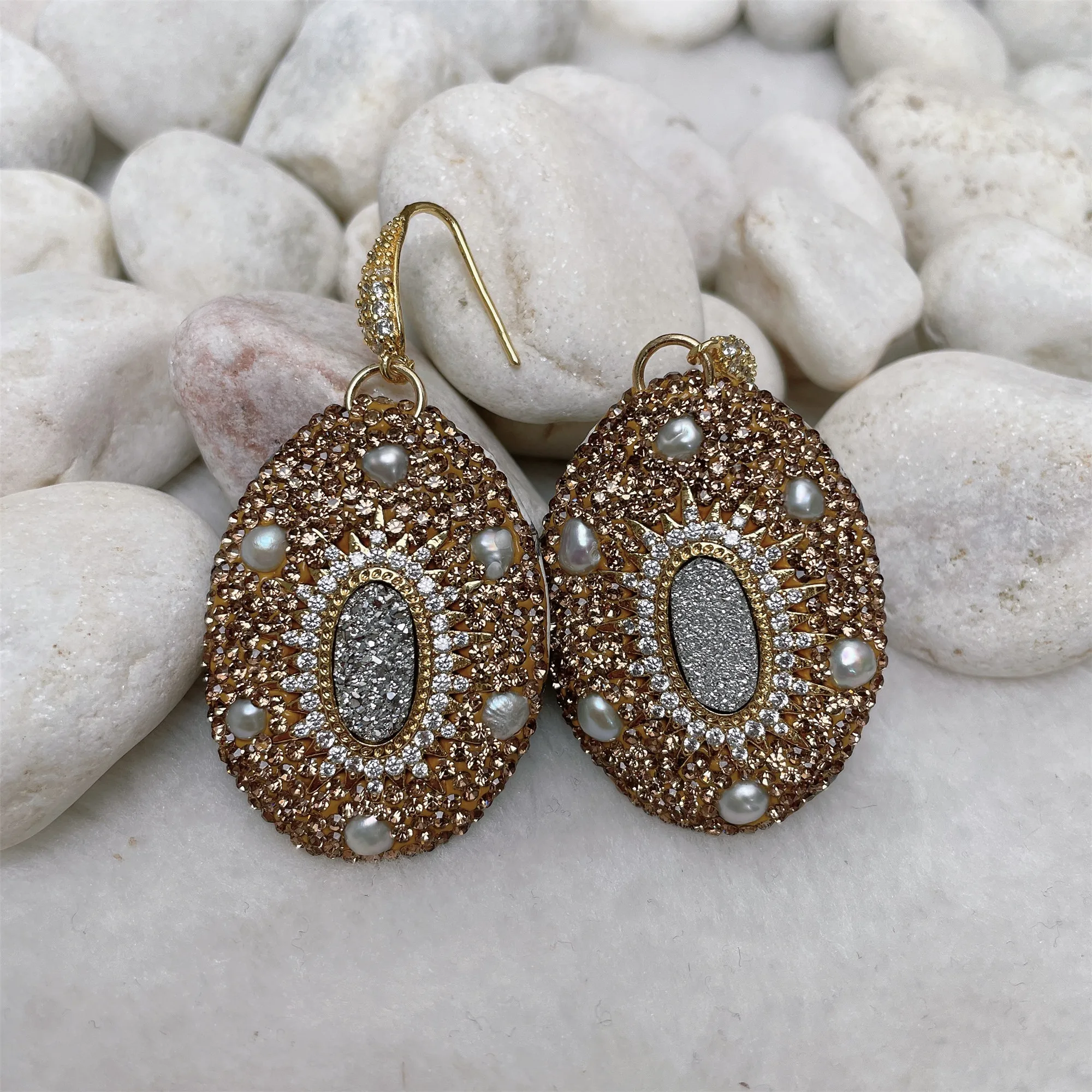 

European and American style resin crystal teeth micro-set earrings pendant ladies luxury temperament exquisite jewelry