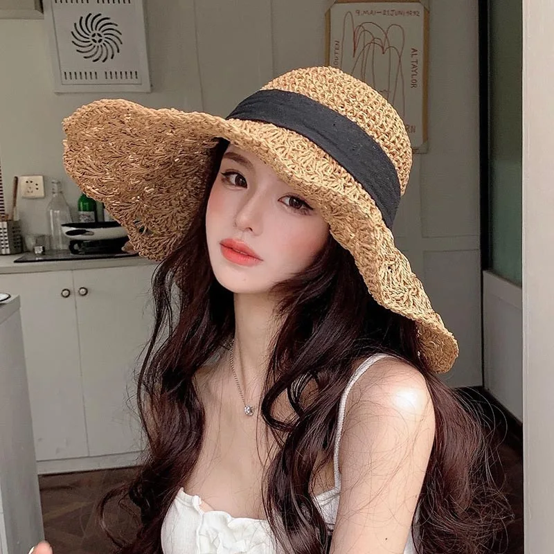 

New Women's Summer Straw Hat Lace Up Big Brim Beach Hat Foldable Holiday Sunscreen Sun Hat.