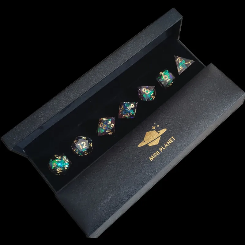 

Galaxy Dark Polyhedral Dice Set D&D 7pcs/set Mini Planet Handmade Unique Designed DND Dice Box Sets RPG Games Resin Dice