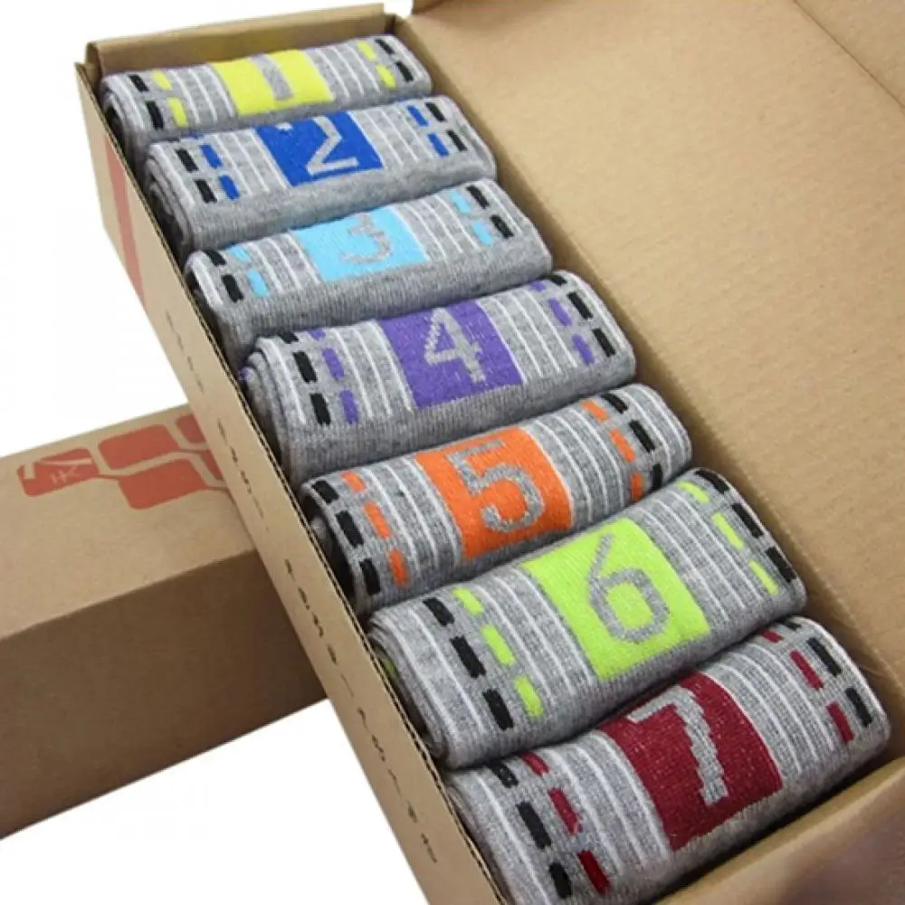 

7 Pairs Men's Casual Fashion Socks Cotton Blend Printing Pattern Ankle Crew Sock