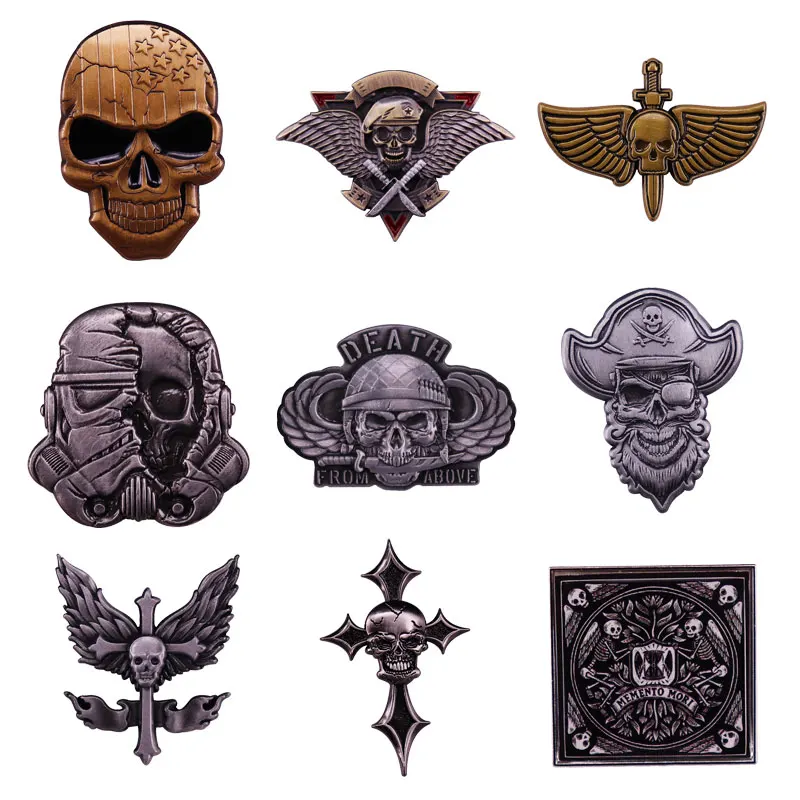 

Horrific Retro Skull Lapel Pin Originality Metal Brooch Collection Denim Jacket Backpack Badge Decoration Given Friends Gifts