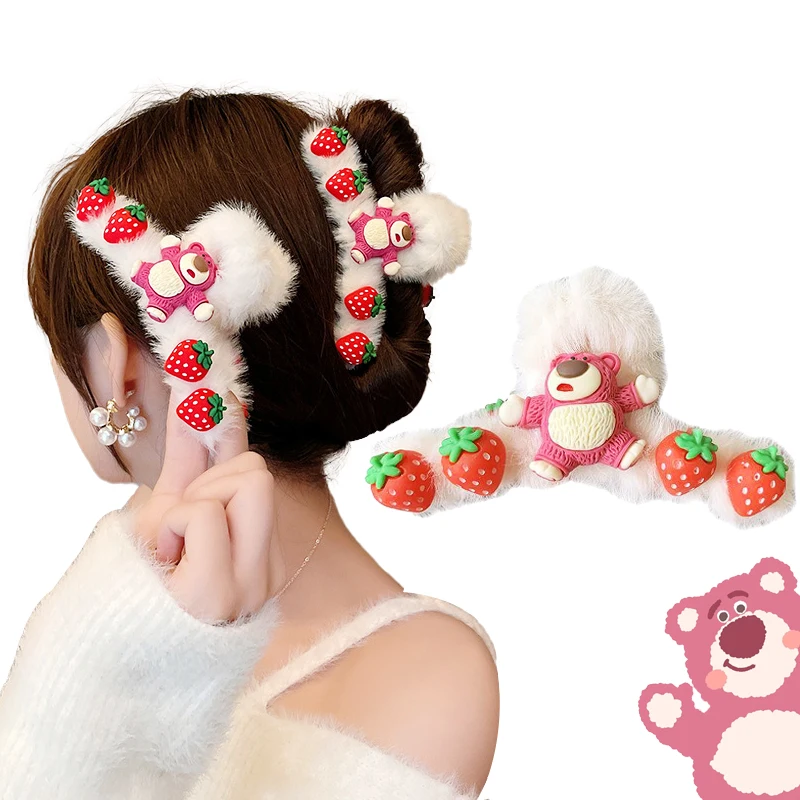 

Winter Anime Lotso Plush Hair Claw Kawaii Strawberry Bear Hairpins Faux Fur Hair Clip Headwear for Women Girls Hair Accessories