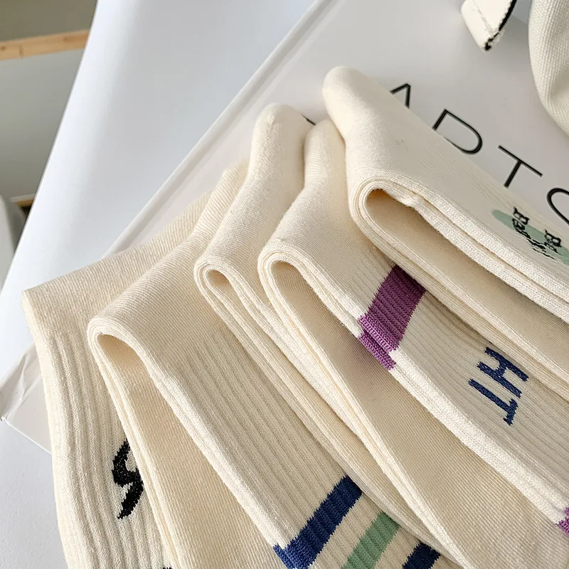 5 pcs New Fashion Sports Medium Tube Cotton Socks Set for Women Simple White Letter High Quality Cotton Socks 5 Pairs