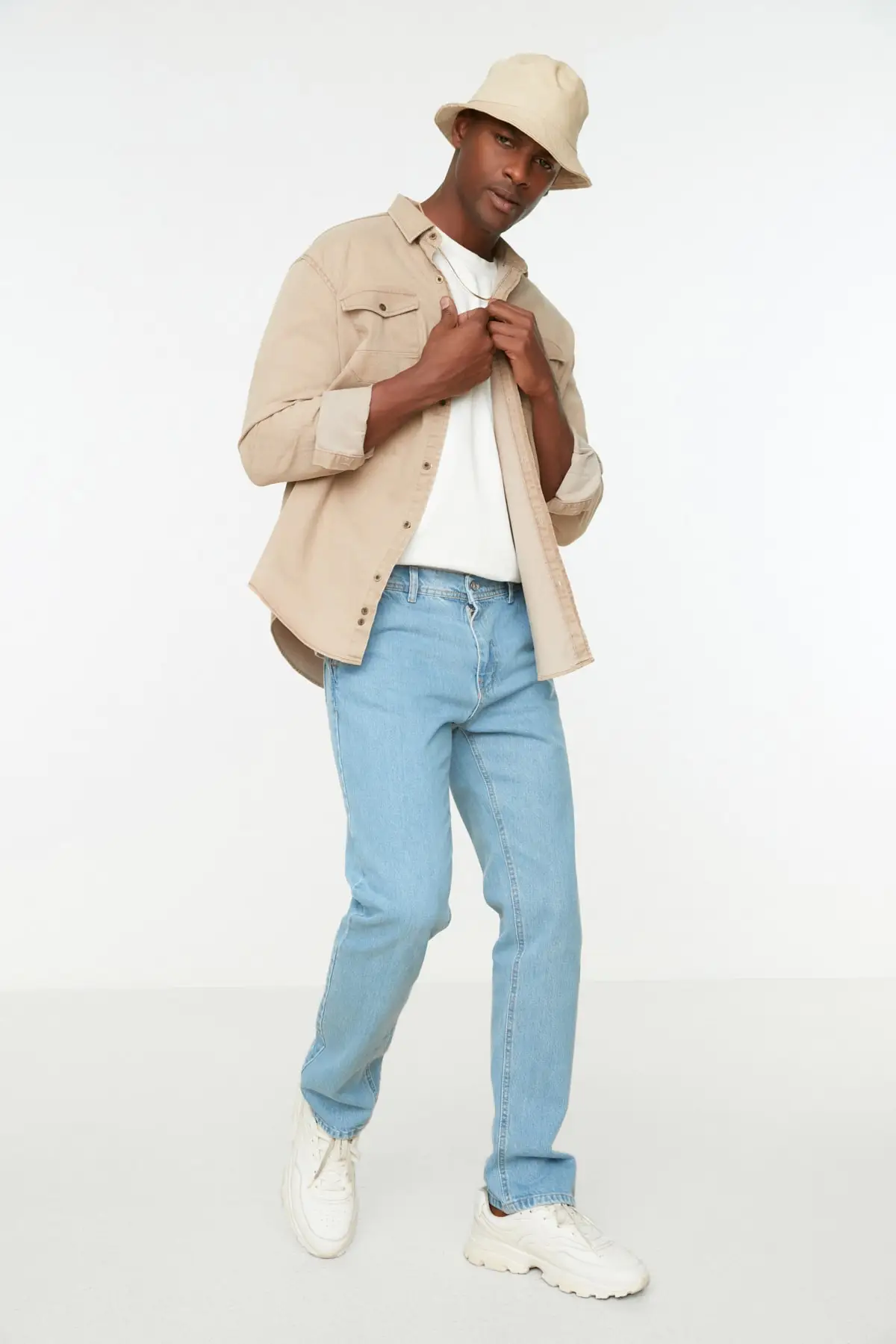 

Men's Straight Fit Jeans TMNSS22JE0100