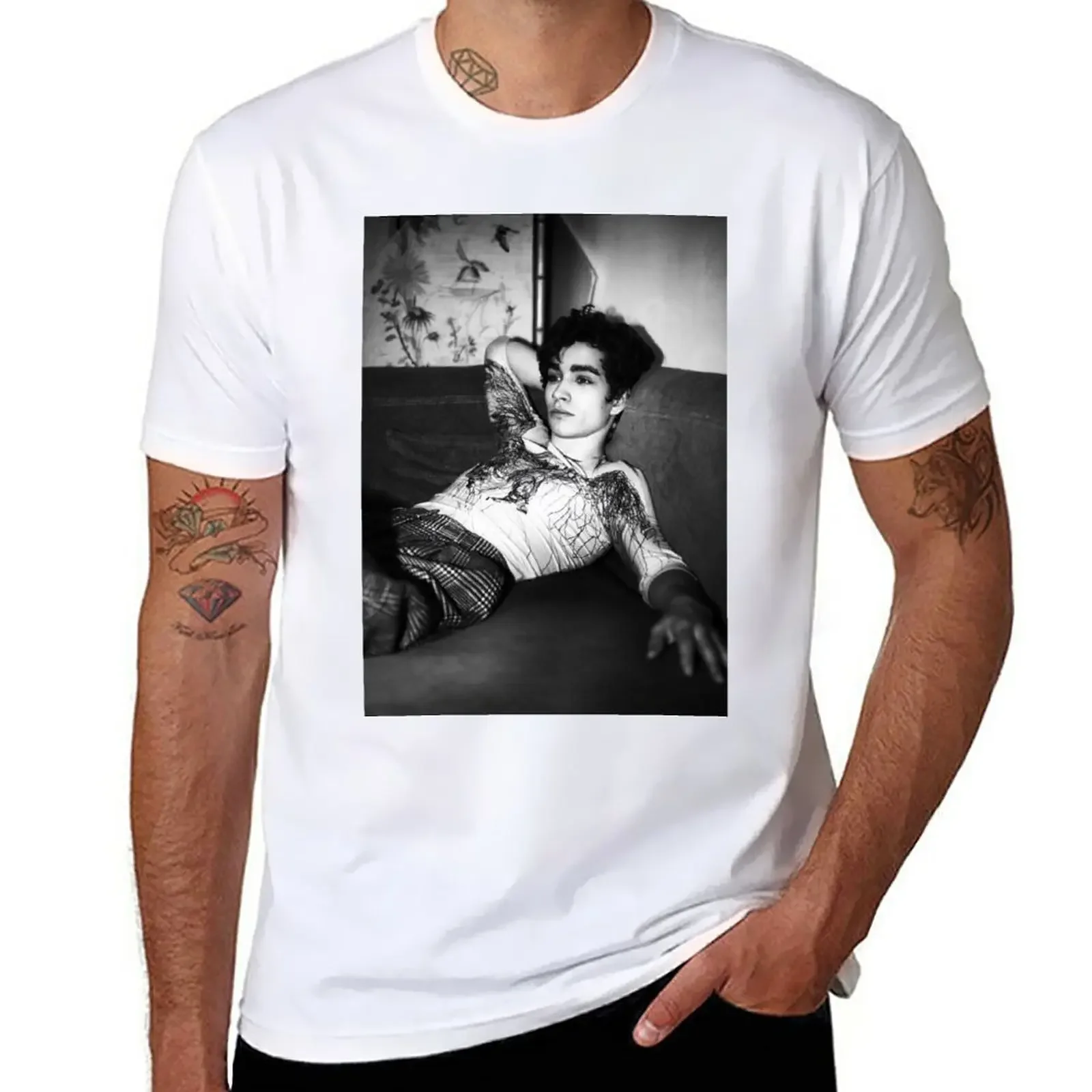 Футболка мужская черно-белая с фото