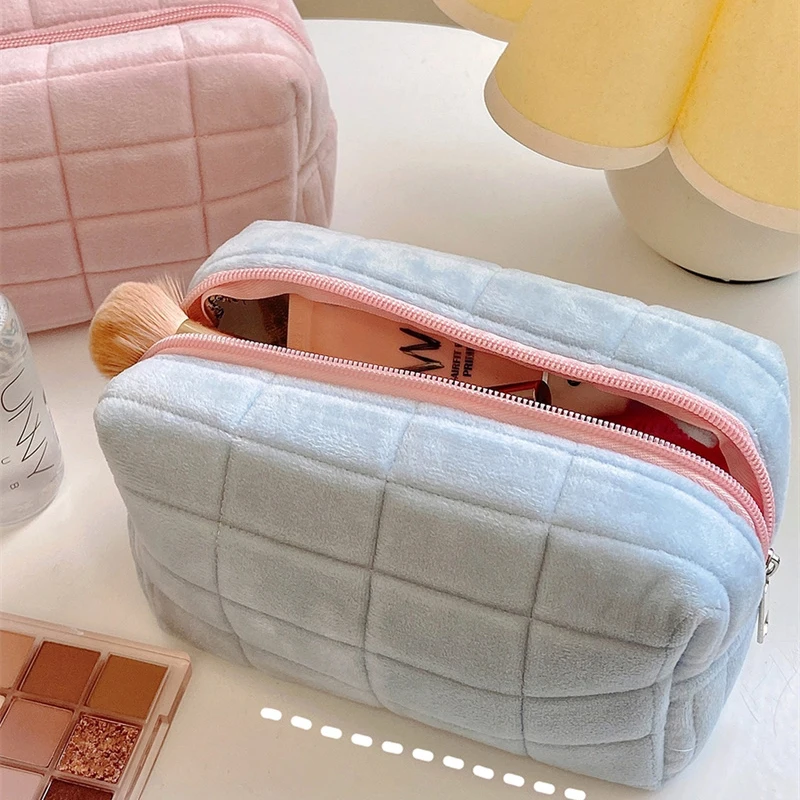 

Новые женские косметички, косметичка для девочек, мягкая плюшевая косметичка, органайзер для макияжа, сумка для хранения, Женская сумочка, с...