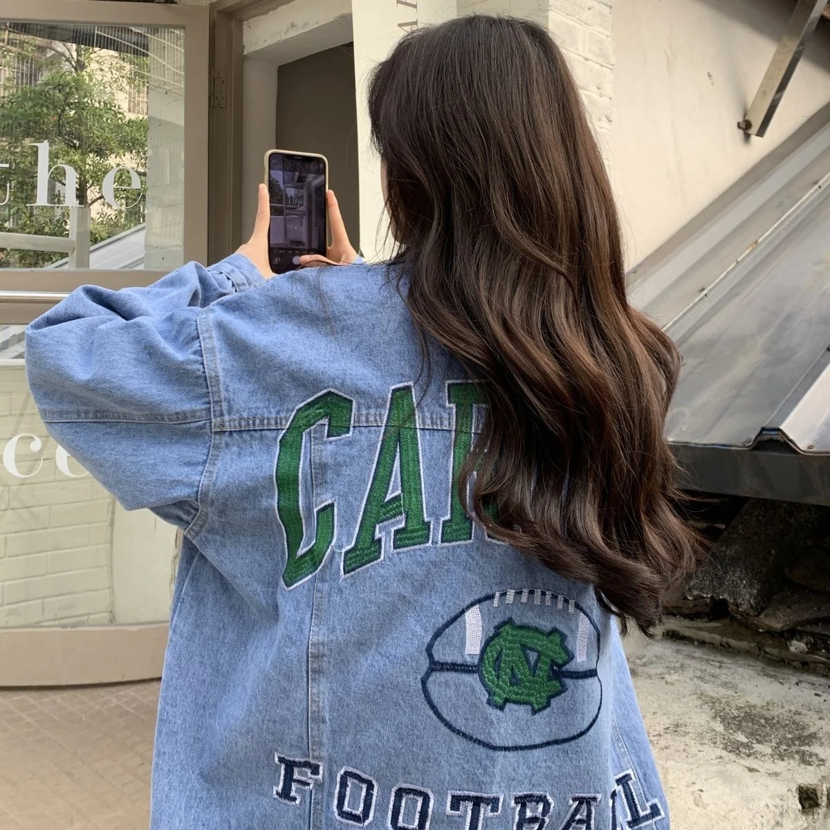 

Lazy Style Cowboy Coat Female Embroidery New Loose BF Style Fried Street Middle Long Jacket 2022 Women Fashion Denim Jacket