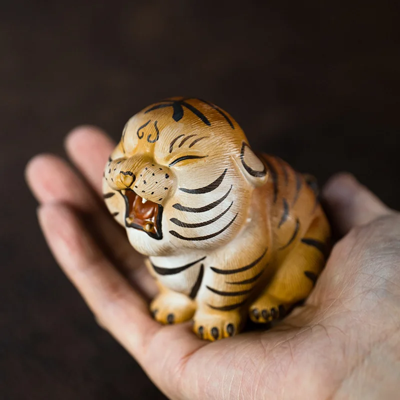 

Purple Sand Tea Pet Tiger Ornaments Zodiac Mud Painted Tiger Tea Play Tea Set Accessories