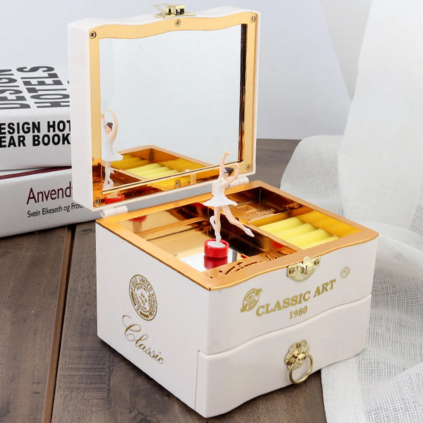 Музыкальная шкатулка с танцующей балериной по часовой стрелке ретро-органайзер