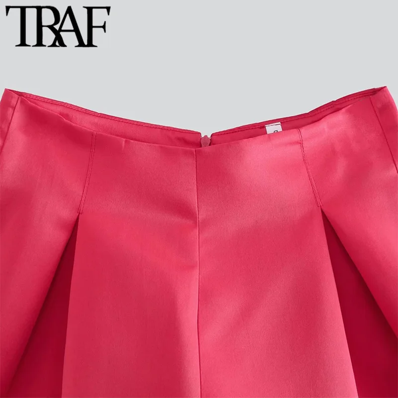 Шорты-бермуды женские плиссированные с завышенной талией и молнией сзади |