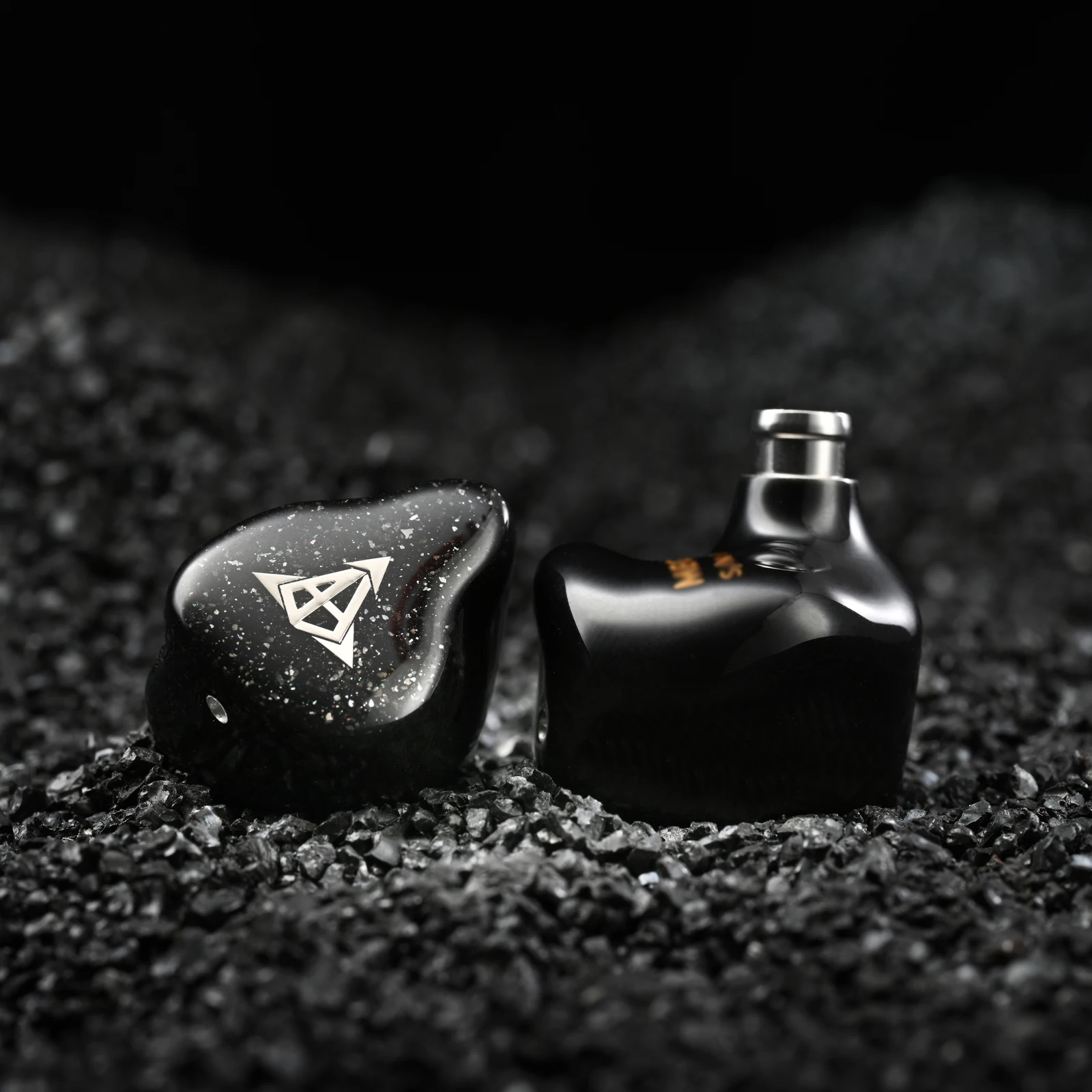 Фото Hisenior Mega7 4BA(Сонеон)+2BA(Knowles) +1DD 7-драйверы Hybrid HiFi IEM 4,4 мм 0,78 2pin №4