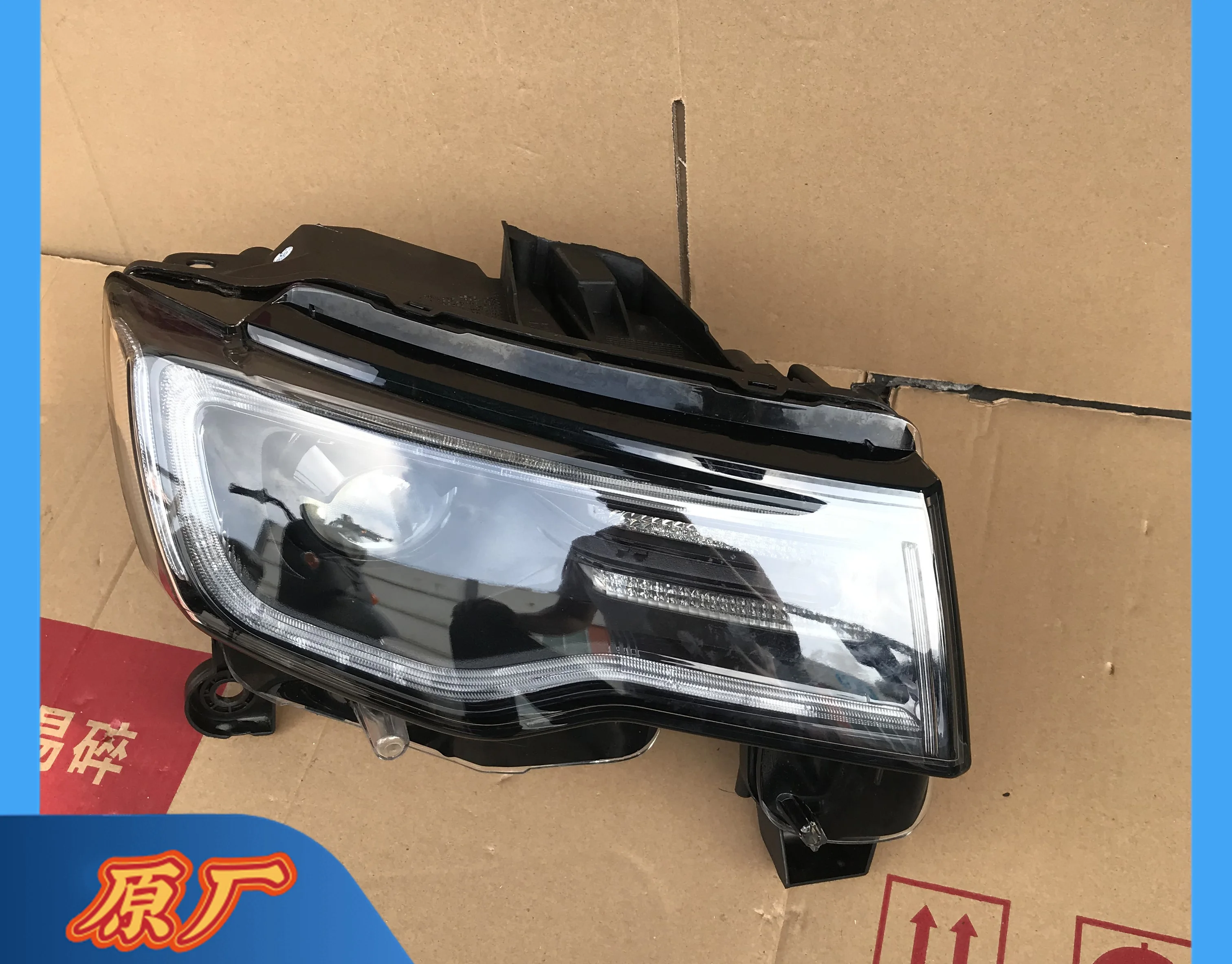 1 шт. автомобильный бампер фары для Cherokee 2014 ~ 2016y автомобильные аксессуары Jeep Cherokkee