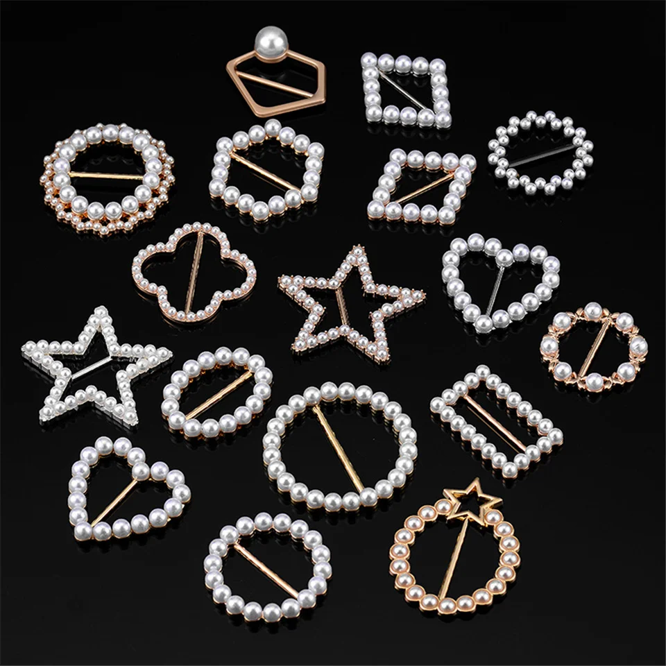 

1pcs Women's Fashion Pearl Buckles Silk Scarf T-Shirt Shirt Windbreaker Coat Corner Knot Buckle Clothes Decorative Accessories