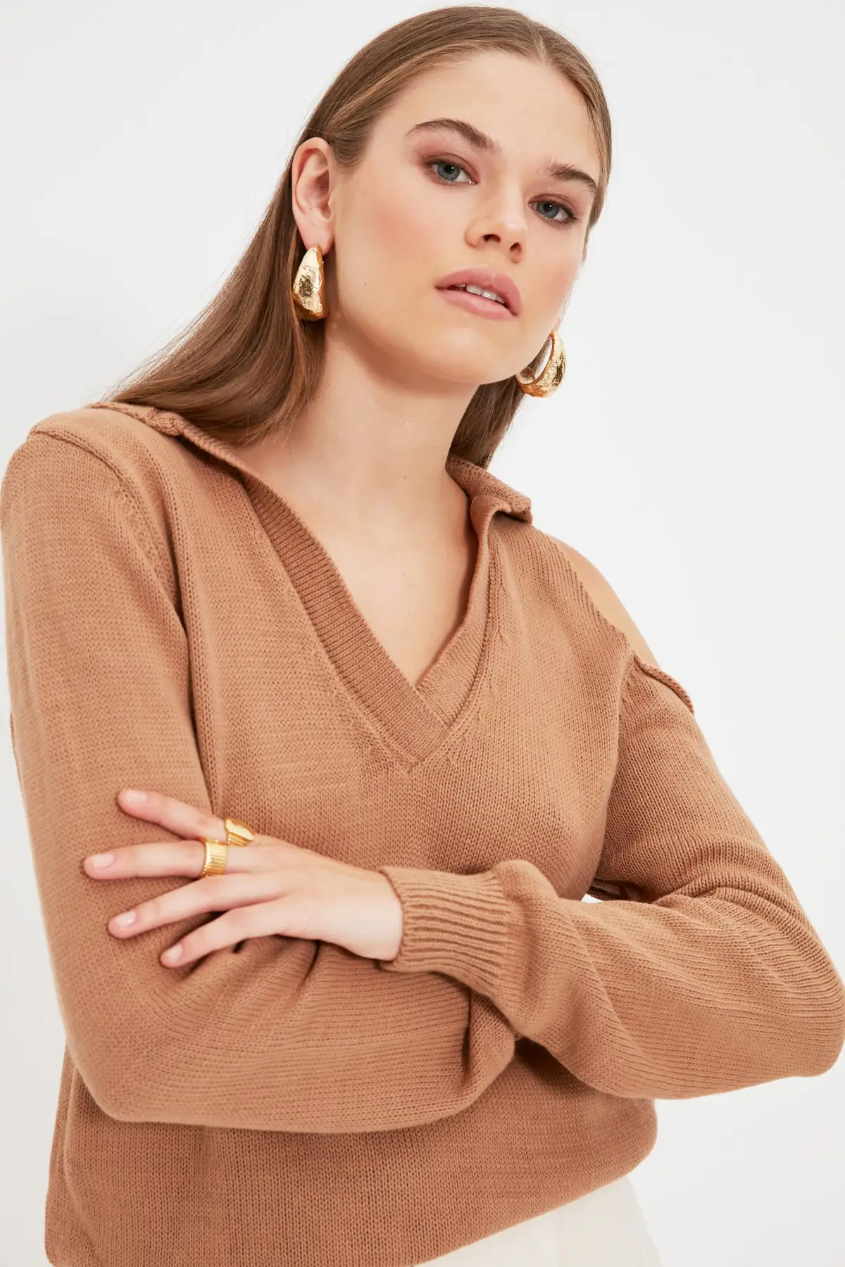 

Trendyol Cut Out Detail Knitwear Sweater TWOAW22KZ0783