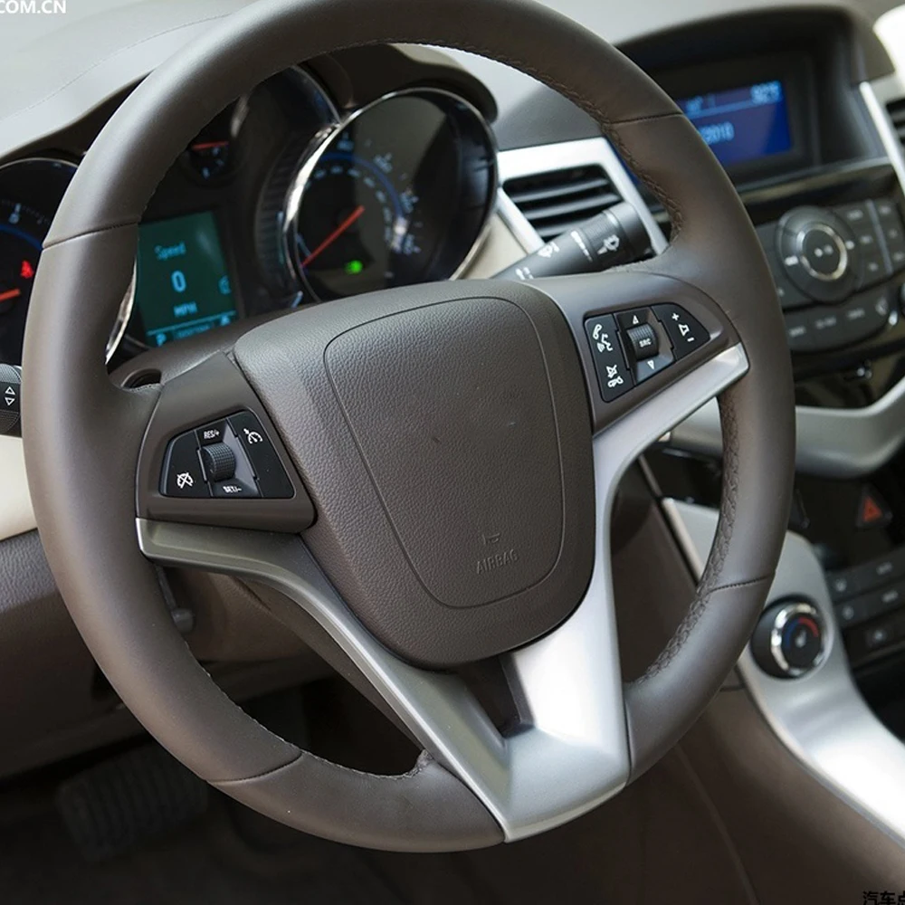 Правый и левый многофункциональный круиз-контроль на руле кнопка переключения