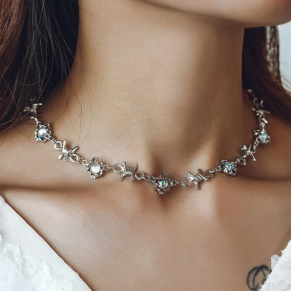 

Trendy Thorns Stitching Moonstone Necklace Cute Punk Collares Charms Chain Hip-hop Accessories Fashion Jewelry for Women