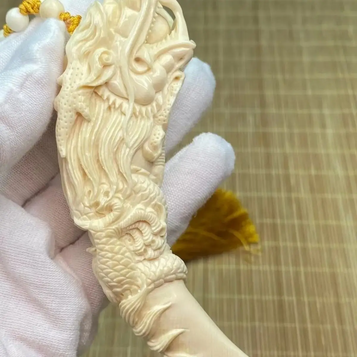 Natural Mammoth Ivory Carving Dragon Tooth Tip Stationery Play Men's And Women's Pendant Hand Put Piece Upscale Car Hanging Stat