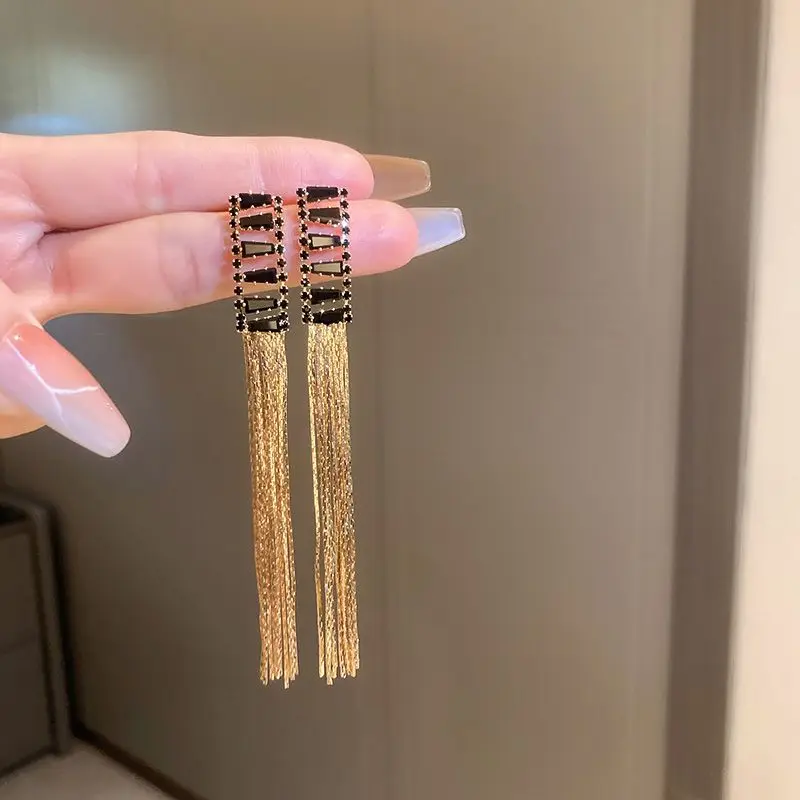 

Black Zircon Drop Earrings Golden Long Tassel Earrings for Women Statement Vintage Dangle Earring Party Wedding Jewelry Gifts
