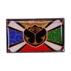 Электронная брошь в виде флага, бабочки и флага