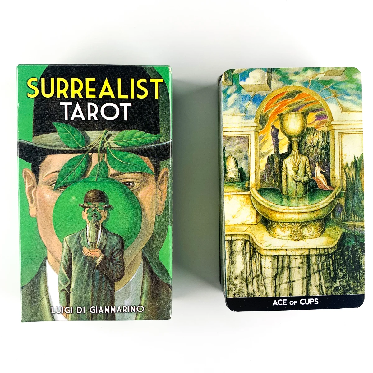 

Surrealist Tarot Deck Oracle Cards Entertainment Card Game for Fate Divination Occult Tarot Reading Card Illustration