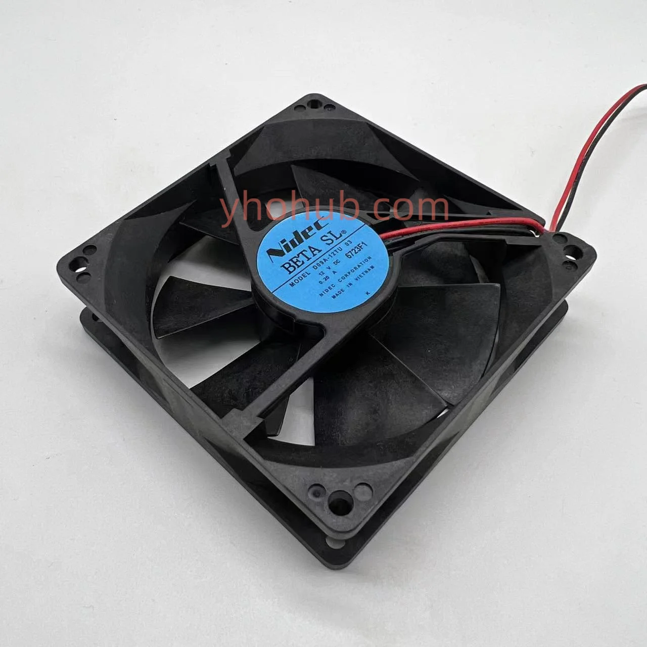 

Nidec D09A-12TU 03 Server Cooling Fan DC 12V 0.20A 90x90x25mm 2-wire