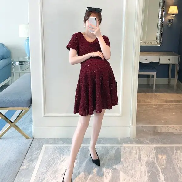 

Maternity Pregnant Baby Loading 2022 Funny Women T Shirt red Girl Announcement Shirt New Mom Big Size Clothes