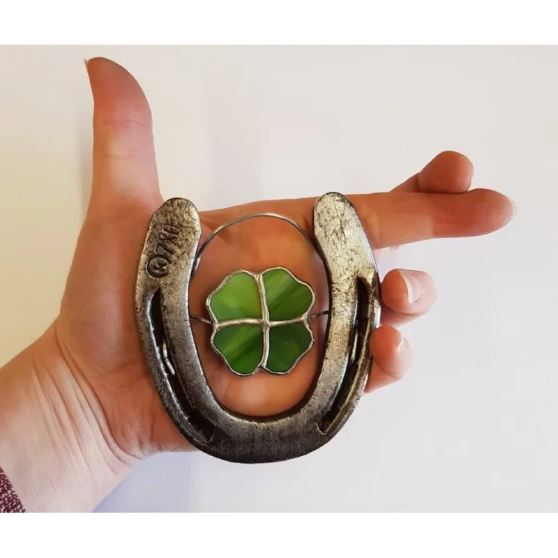 

Новинка, подкова клевера на удачу с четырьмя листьями, украшение для дома, подвеска с четырьмя листьями, металлические художественные изделия, аксессуары для украшения гостиной