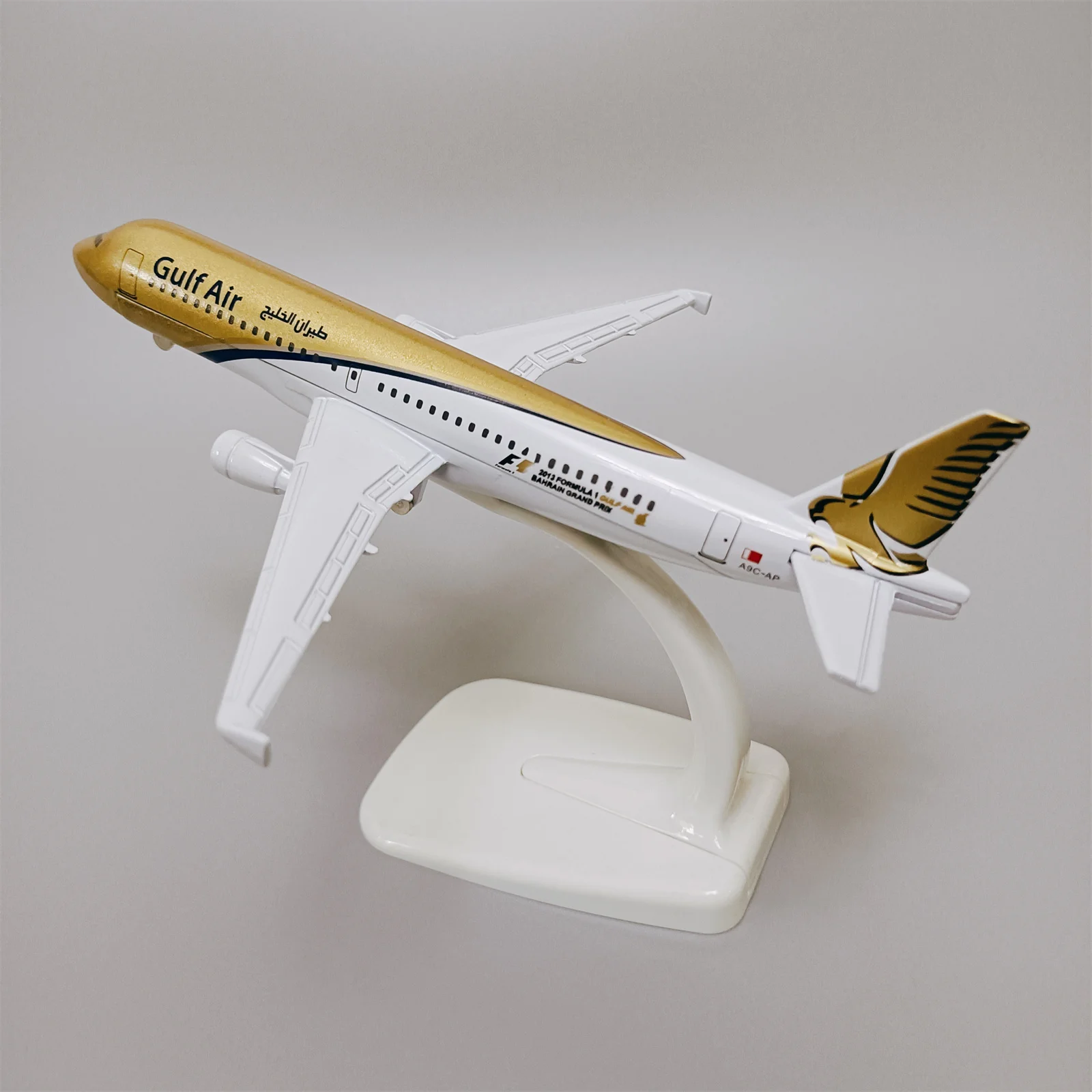 

16cm Alloy Metal GULF Air A320 Airlines Airplane Model GULF Airbus 320 Airways Diecast Air Plane Model w Stand Aircraft Gifts