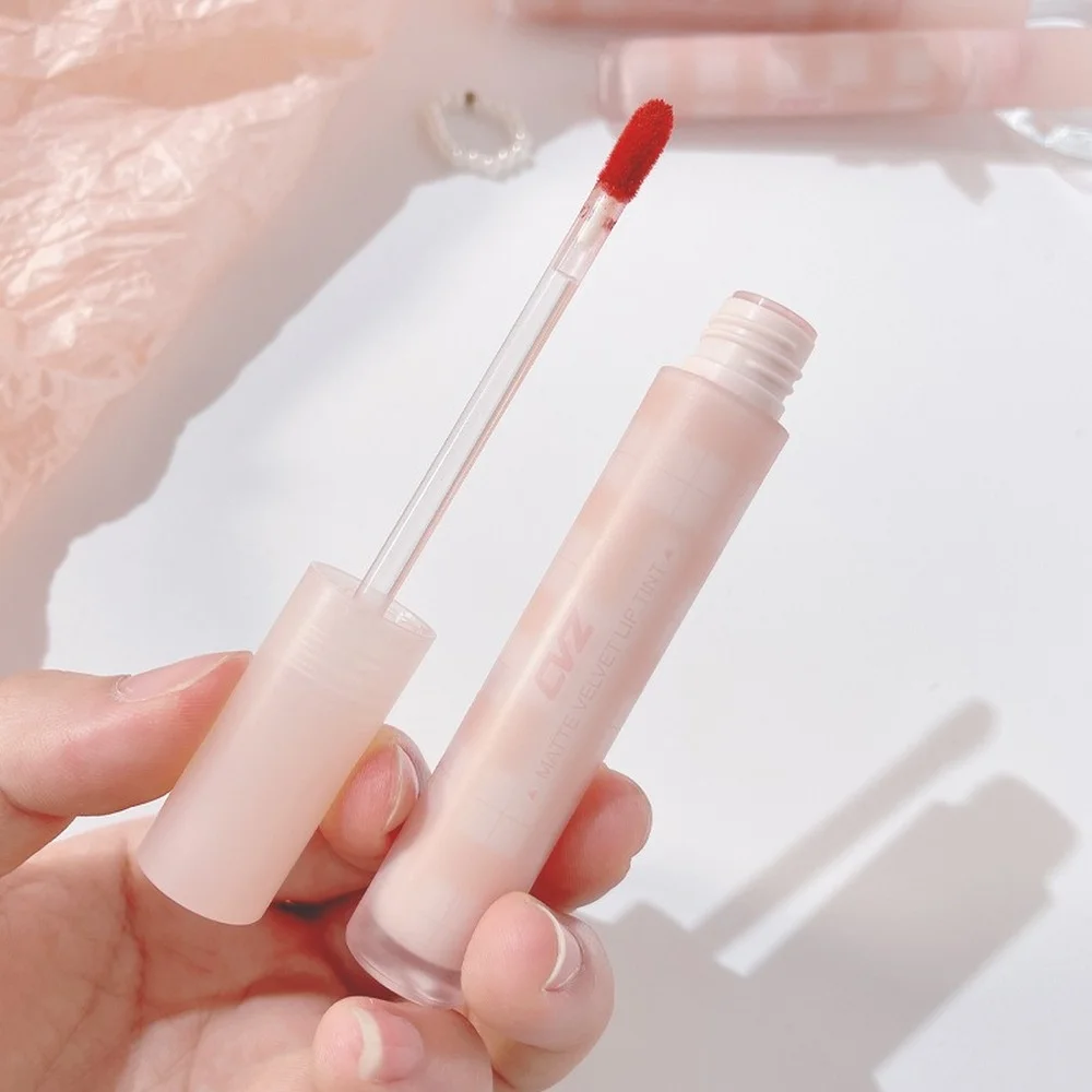 

CVZ New Light Matte Lip Glaze Texture Is Silky Easy To Color Nude Makeup Is Not Easy To Fade Natural Long-lasting Lip Makeup