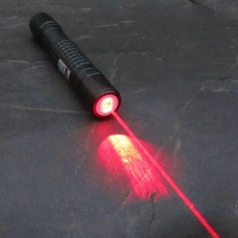 Красная лазерная указка. Красный лазер 635 НМ,10мвт. Лазер карманный. Лазерная указка. Переносные лазеры.