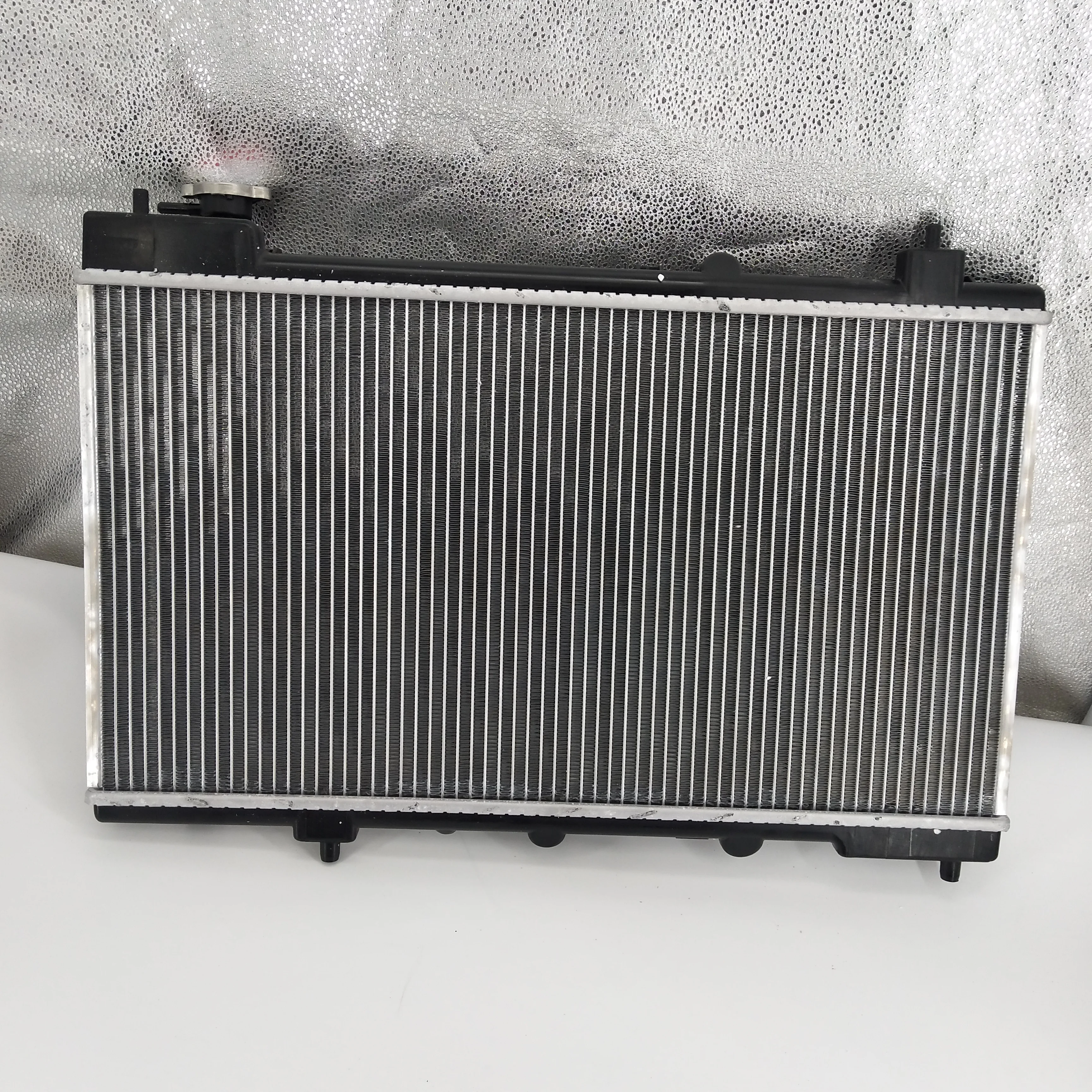 Оригинальный качественный автомобильный радиатор с резервуаром для воды chery QQ6 J1