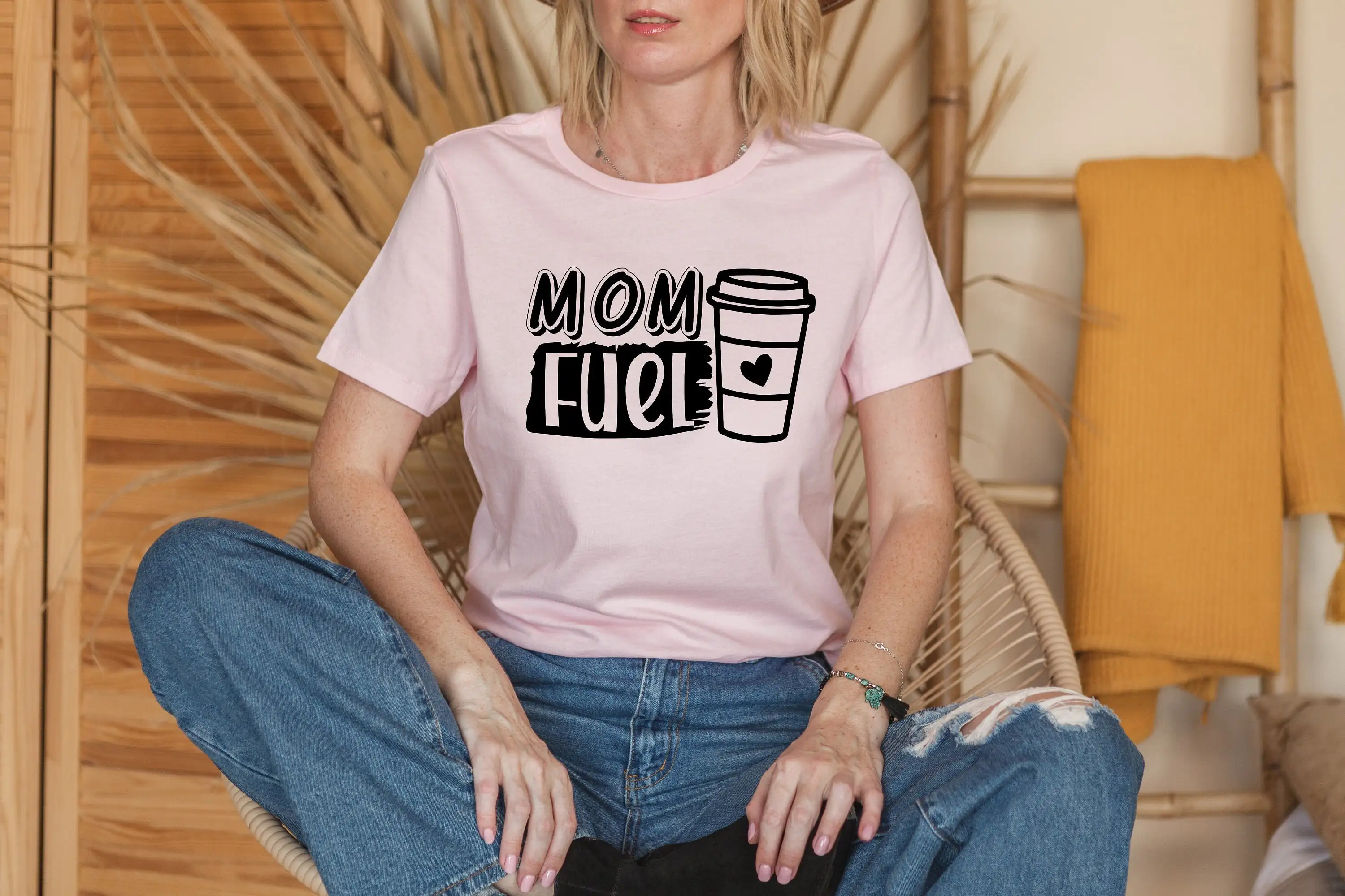 Футболка Mom Fuel Coffee для влюбленных забавная мама на день матери