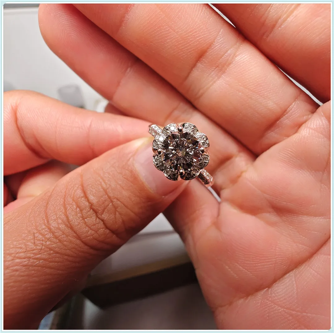 Кольца с бриллиантами White Gold