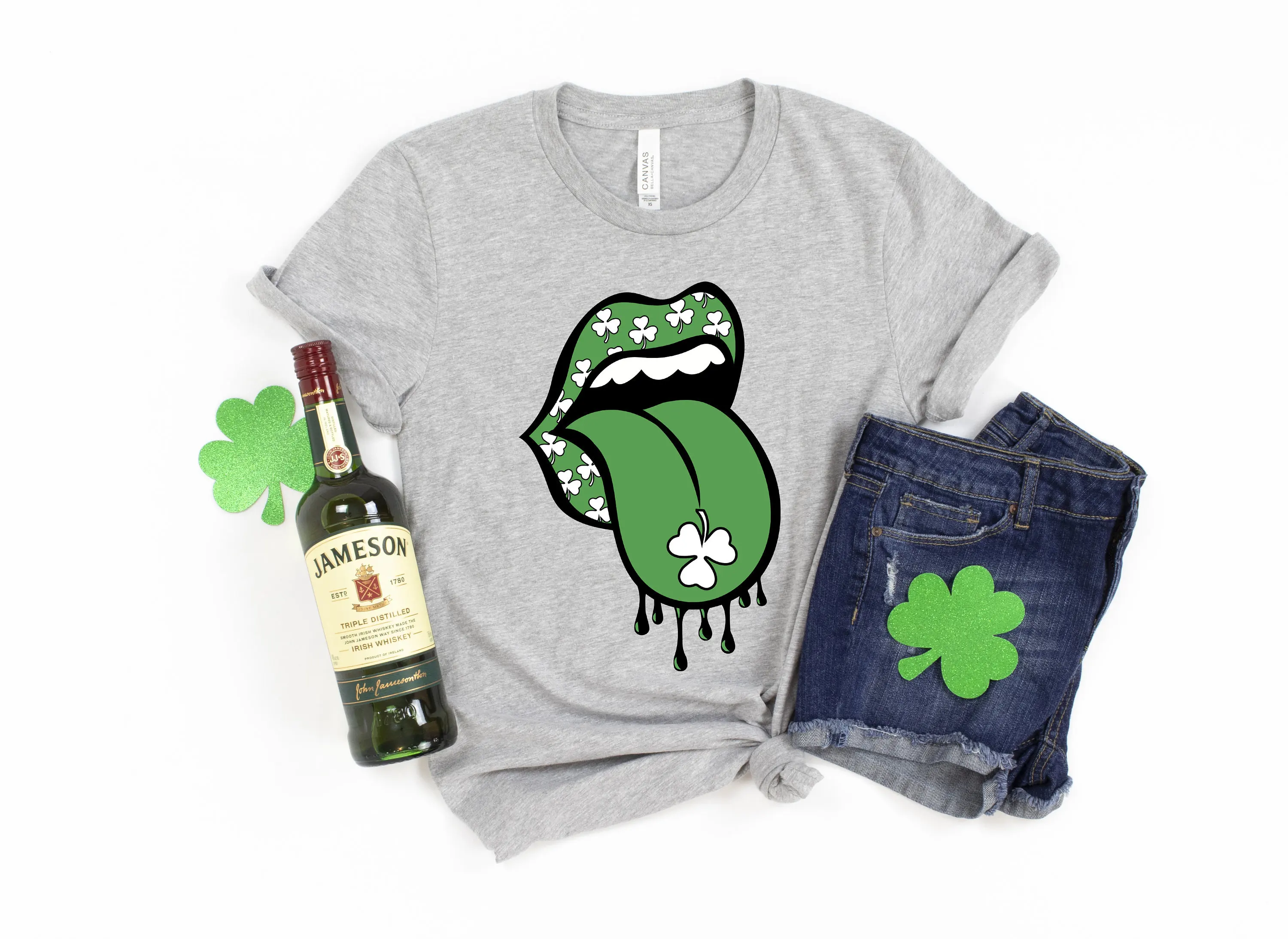 Футболка ко Дню Святого Патрика Lucky Shamrock Lips Four Leaf Clover Irish