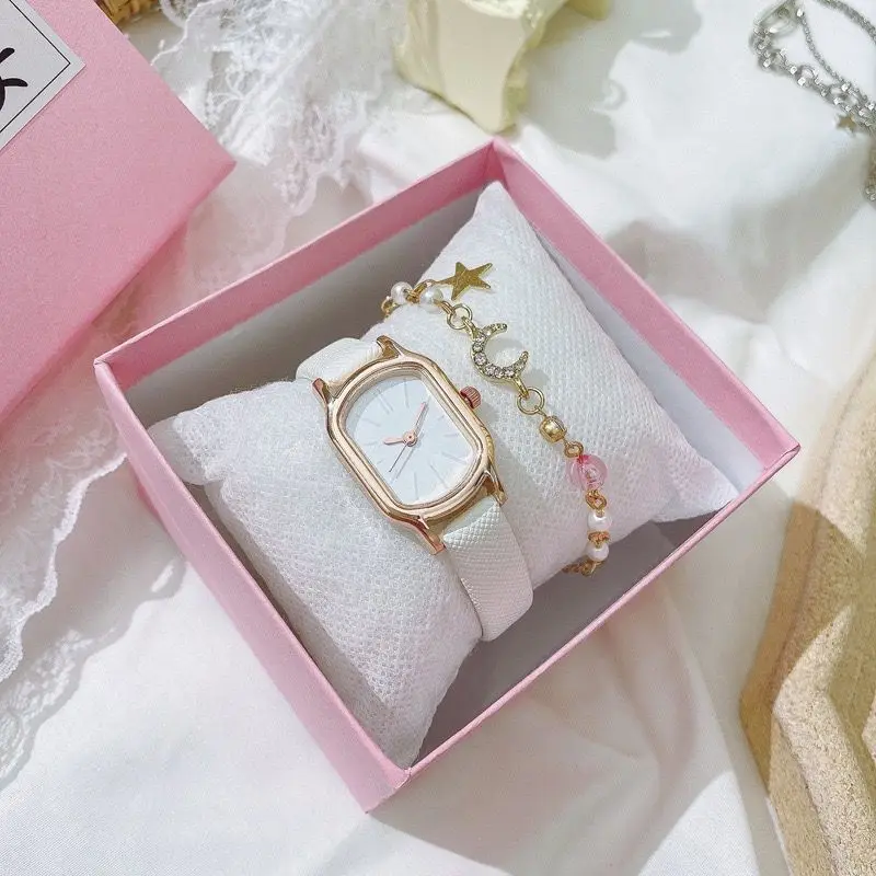 Женские кварцевые часы с прямоугольным циферблатом и кожаным ремешком | Наручные