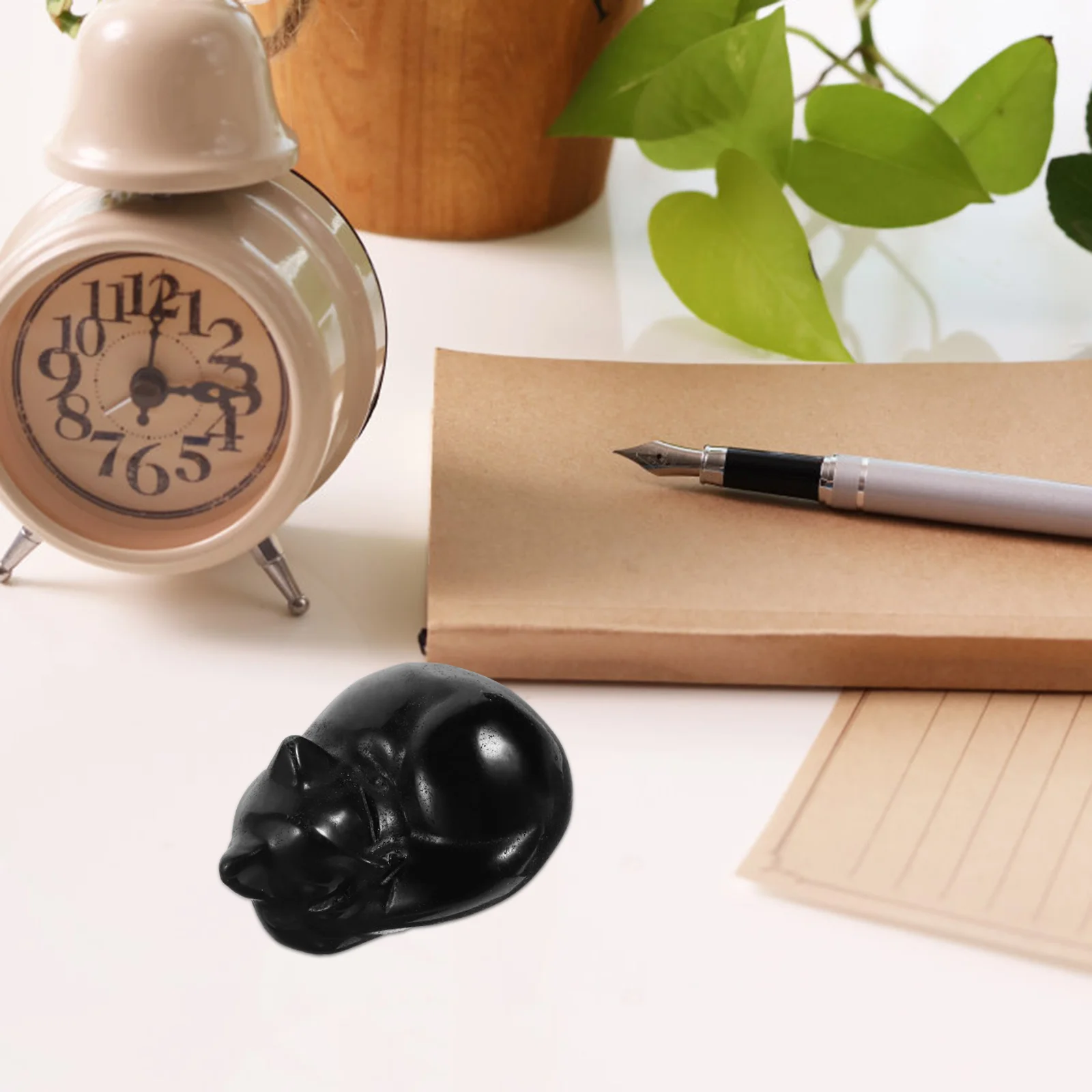 Полированная фигурка драгоценных камней кристалл спящий кот резьба