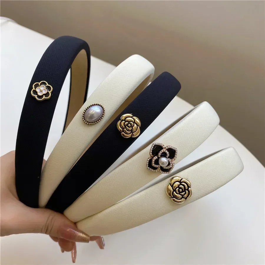 Новинка 2024 элегантные простые черно-белые повязки на голову женские