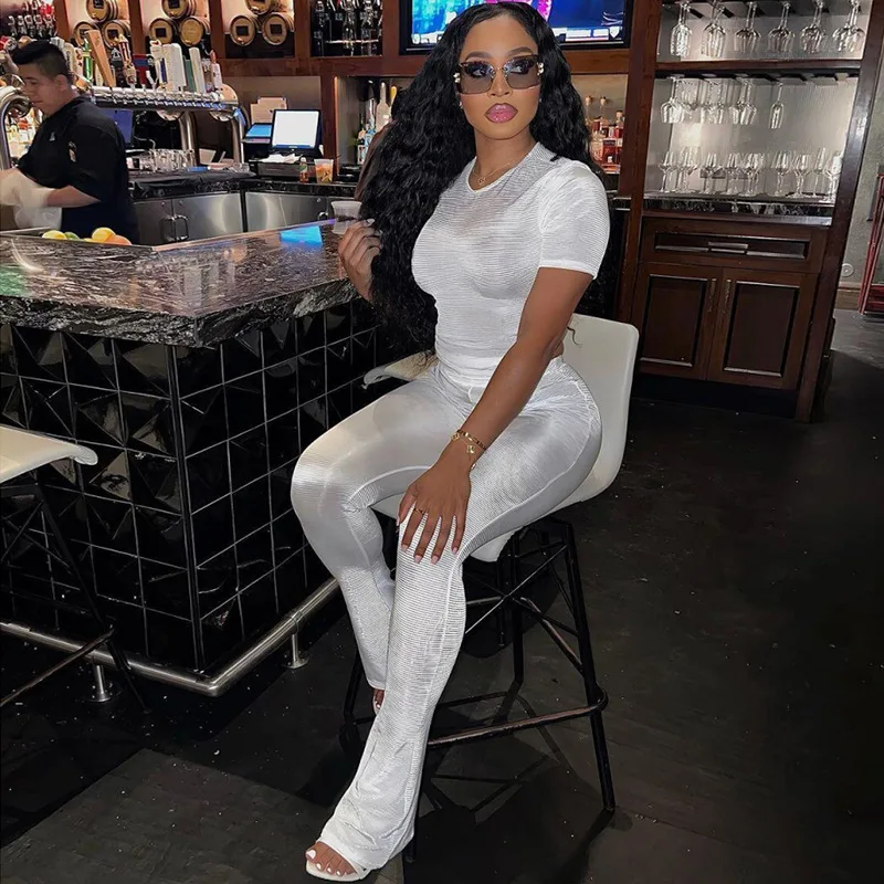 Женский вельветовый комплект из двух предметов футболка с коротким рукавом и