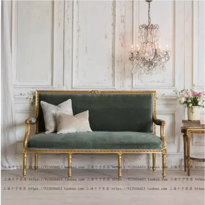 Французский Ретро-диван с резьбой по дереву и цветком золотистый старый двойной