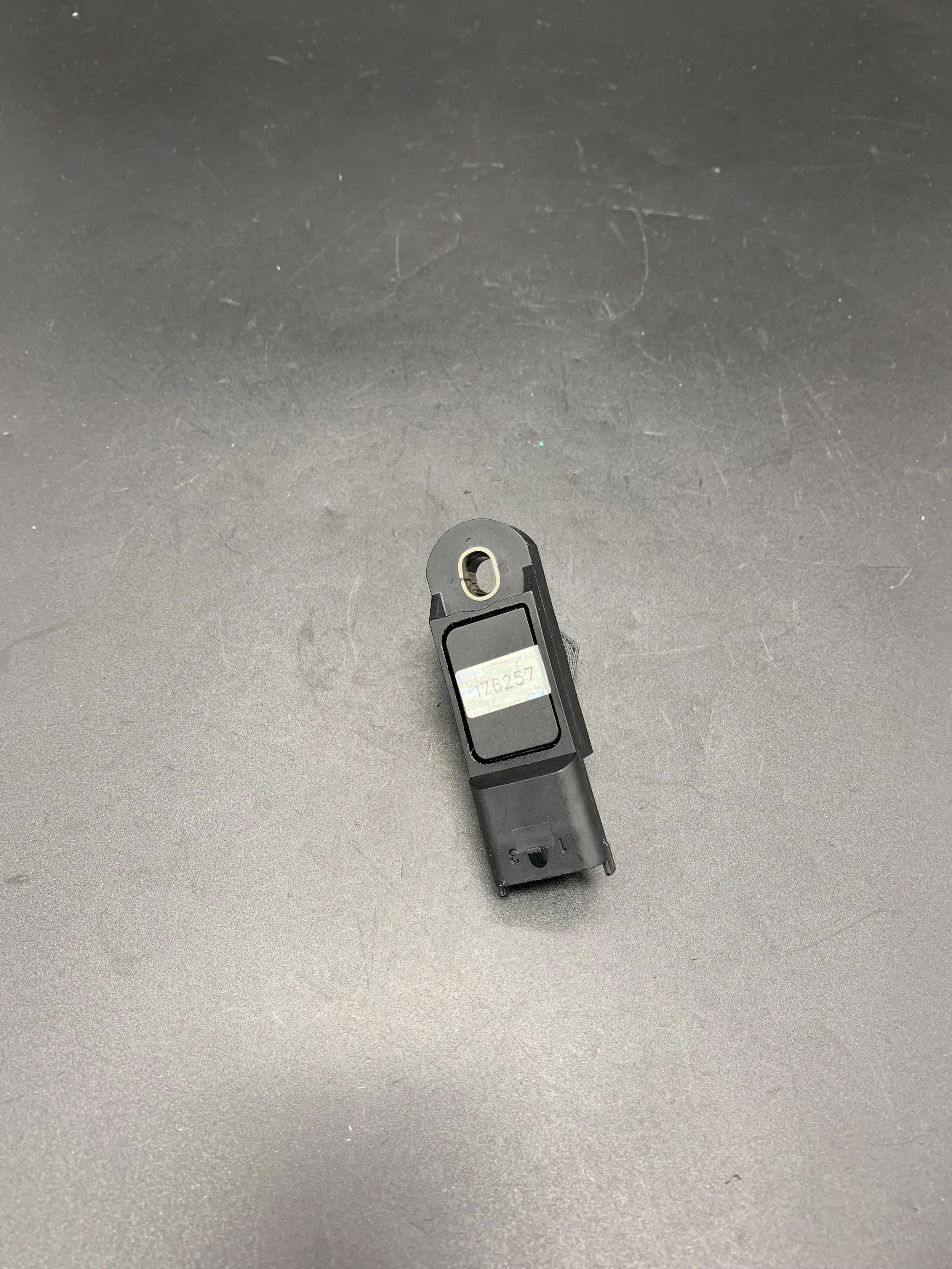 Датчик абсолютного давления MAP сенсор 93857938