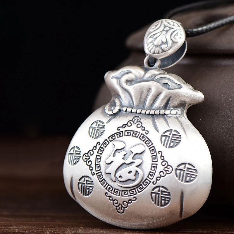

New Lucky Pendant Men's Retro Money Bag Necklace Women's Sweater Chain Women's Pendant Jewelry Accessories