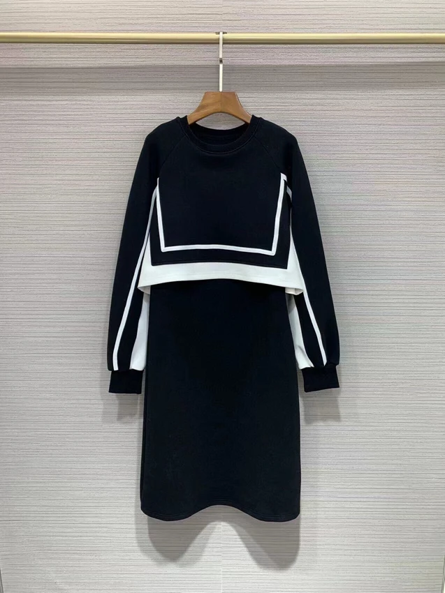 

2022 new women's fashion long-sleeved round neck color matching edge fake two-piece decorative dress 1013