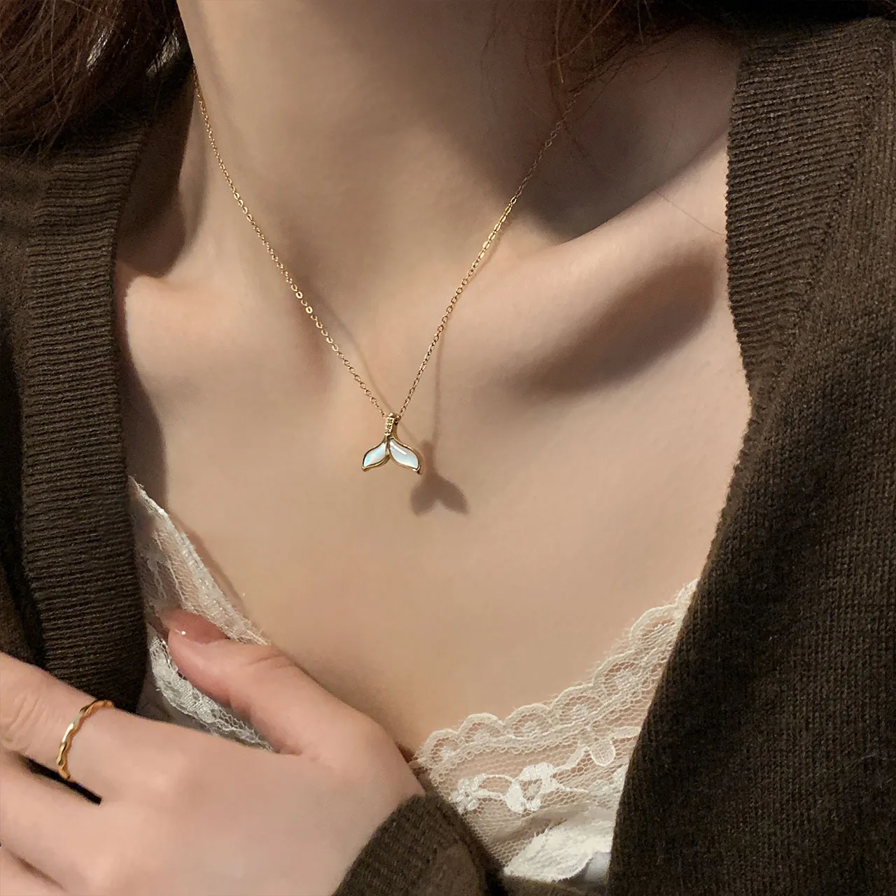 

Gold 925 Stamp Silver Fish Tail Pendants And Necklaces For Women Korean Fashion Jewelry Accessories Christmas Gift Free Shipping
